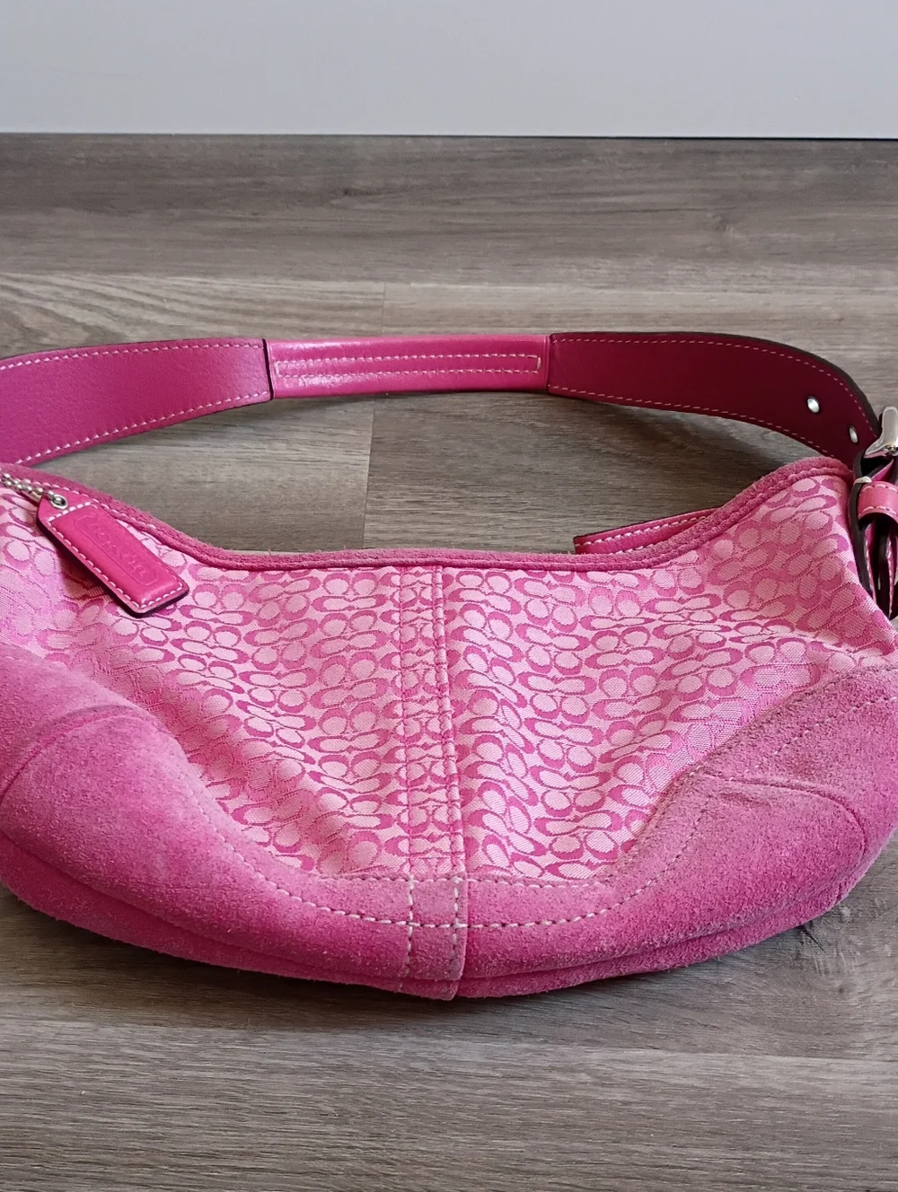 Coach Vintage Women's Y2K 2004 Hot Pink Canvas Suede Shoulder Mini Hobo Handbag - Picture 3 of 8